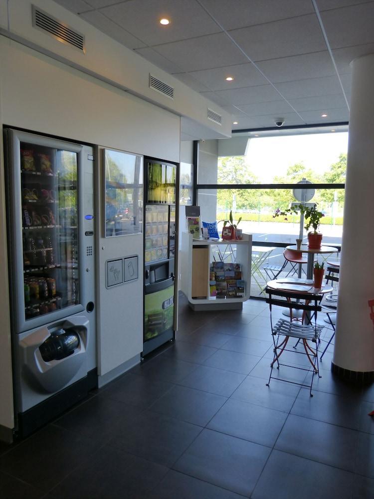 图尔北宜必斯廉价酒店 外观 照片